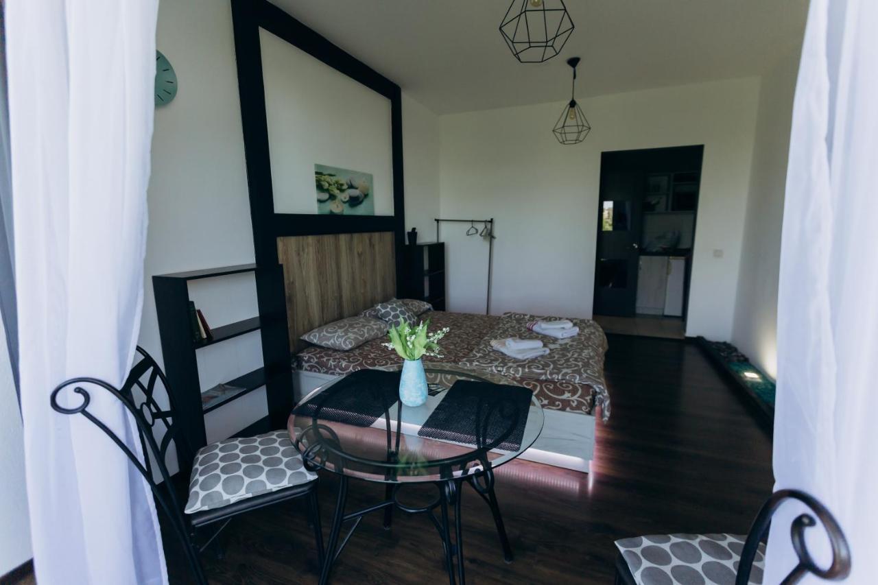 Apartments Біля Жд Вокзалу Ivano-Frankivsk Buitenkant foto