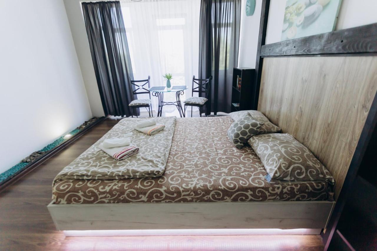 Apartments Біля Жд Вокзалу Ivano-Frankivsk Buitenkant foto